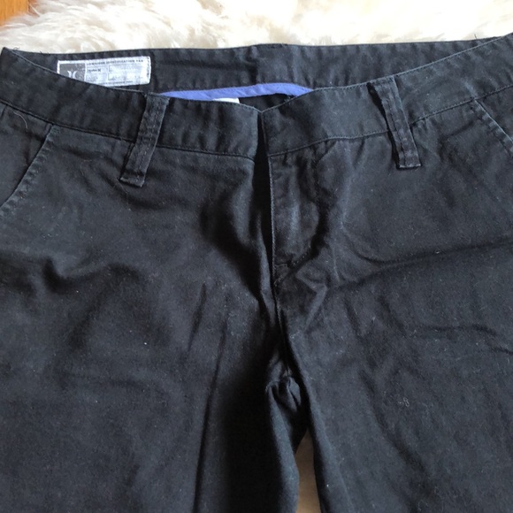 HURLEY Classic fit low rider skateboarding/Bermuda shorts. Size 7. In black - Picture 4 of 15